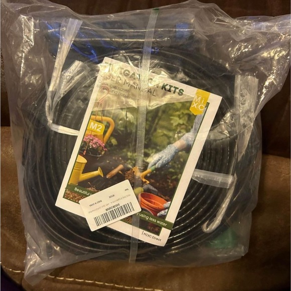 MIXC 2023 Newest Garden🪴Outdoor Drip Irrigation💦Kit w 12-Port Manifold,114FT - Picture 2 of 8